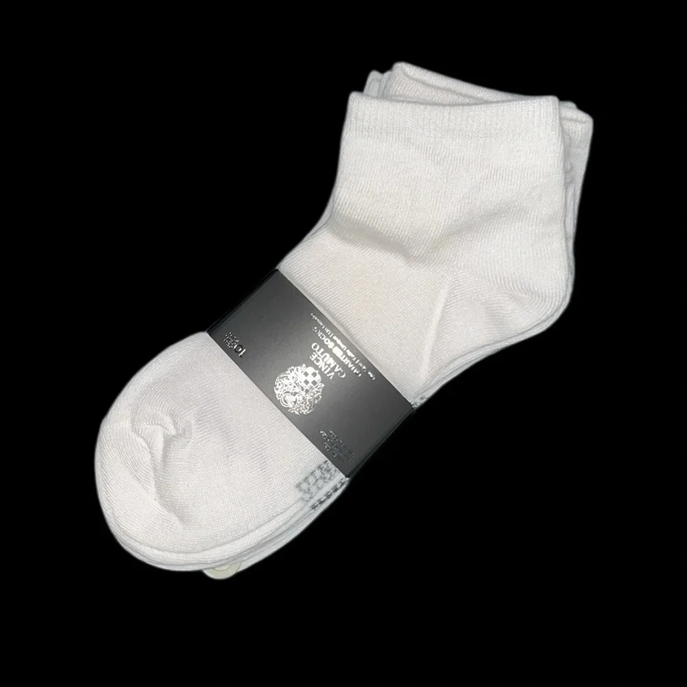 Vince‎ Camuto White Casual Women‘s Socks